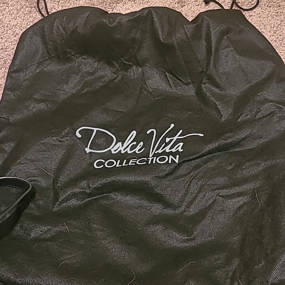 Backpack - Picture 2 of 3